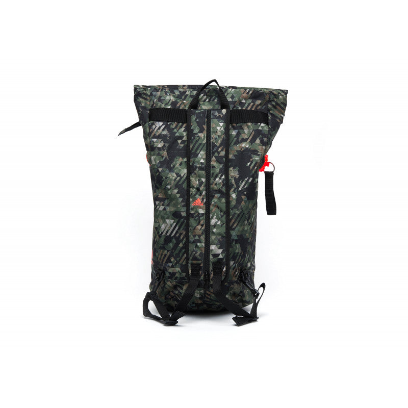 Back view of Adidas military sack with adjustable straps.