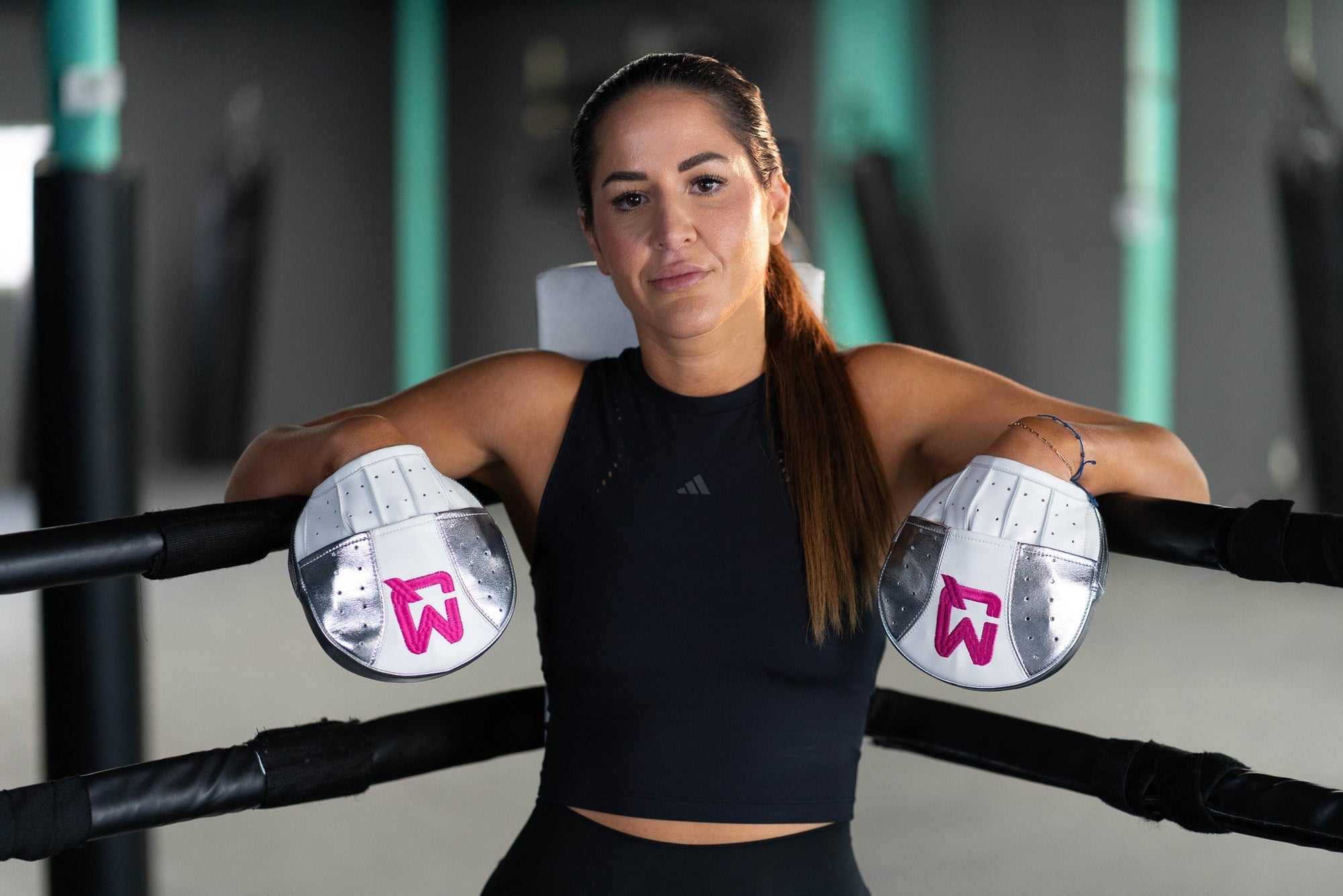 Boost Your Cardio with High-Intensity Boxing Combos and the 30/30 Technique – Tips and Essential Gear