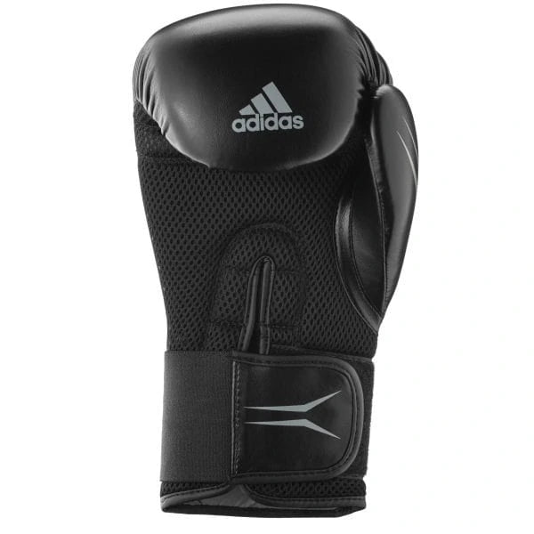 Black boxing glove, Speed TILT 150 Training Gloves.