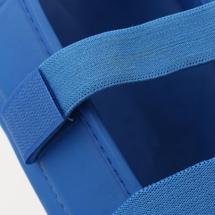 Blue karate bag with a strap, XL size.