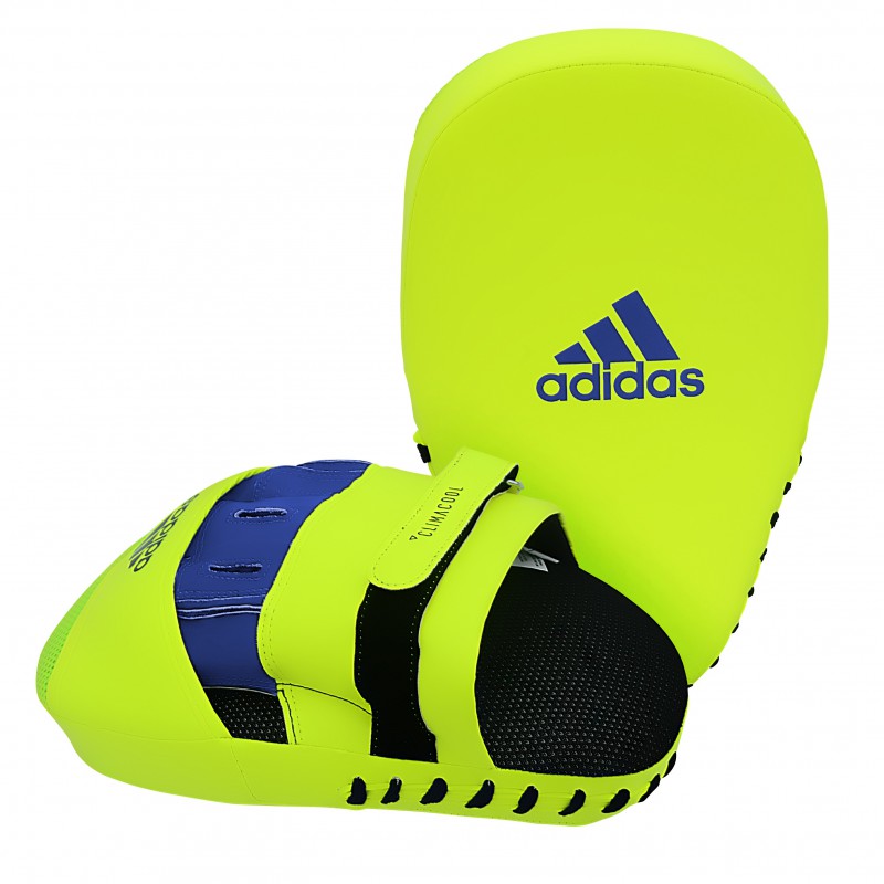 Yellow pad with blue and black straps shown.